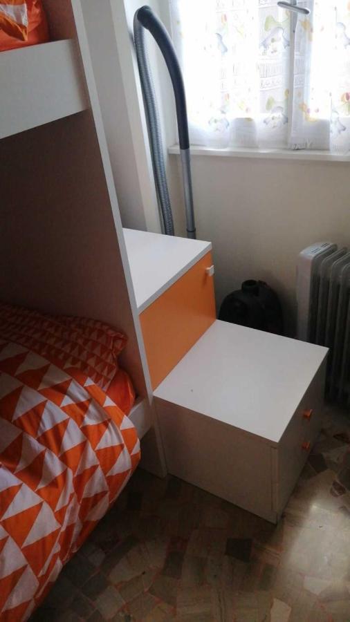 Apartment Impeccable 3 Bedroom House Up To 6 People 10 Minutes Away From Duomo *