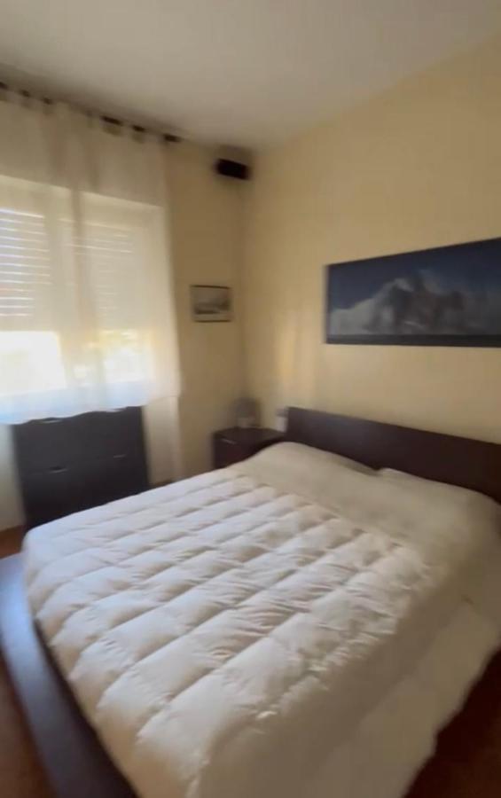 Apartment Impeccable 3 Bedroom House Up To 6 People 10 Minutes Away From Duomo