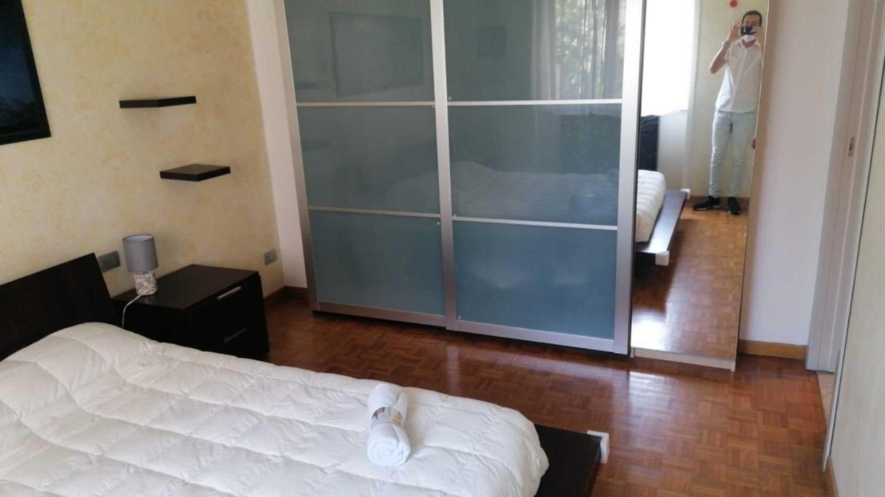 Impeccable 3 Bedroom House Up To 6 People 10 Minutes Away From Duomo Apartment Mailand